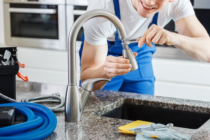 Fix-Leaky-Faucet-Woodinville-WA