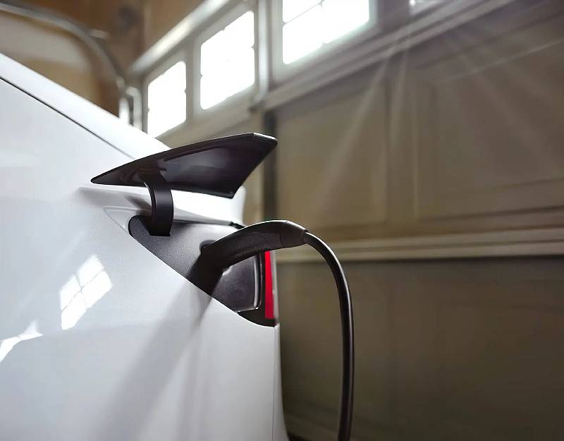 DuPont-Car-Charging-Installation